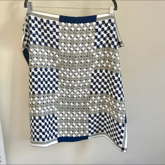 Hermes Silk Scarf 26” x 26” 100% Silk - Picture 2 of 6